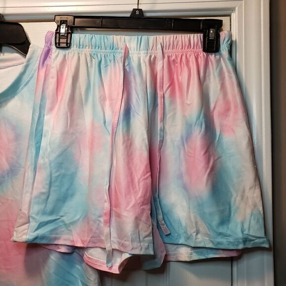 2pc Loungewear set Size Medium (NWT) - Picture 2 of 5